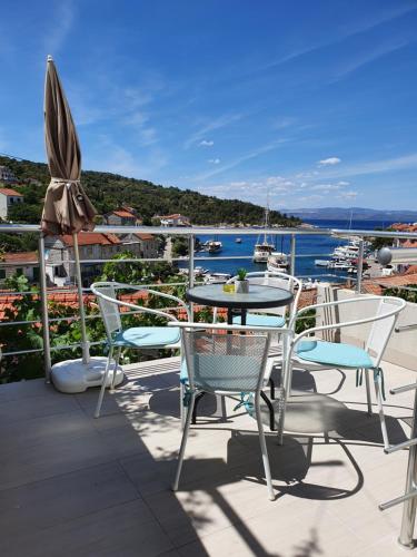  Apartments Adriasol in Stomorska