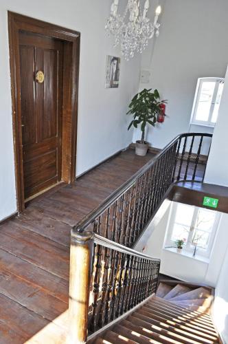 Art Hotel & Hostel - image 9