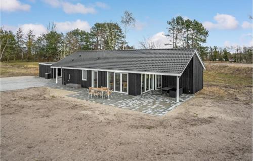  Beautiful Home In Samsø With Wifi in Onsbjerg