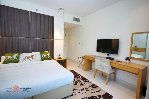 Modern Spacious 2BR Canal View -Business Bay - image 10