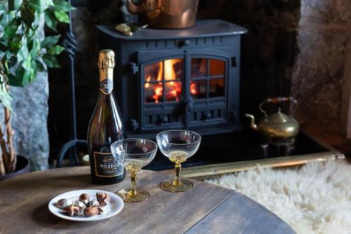 Viesnīcas āriene, Fantastic sea views at Century's old Alma's Cottage - Sleeps up to 8 guests in Penmaenmawr