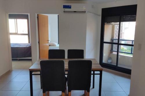 Two-Bedroom Apartment room in departamento de dos dormitorios