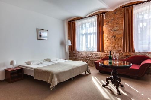 Janne Hotel with Self Check-in