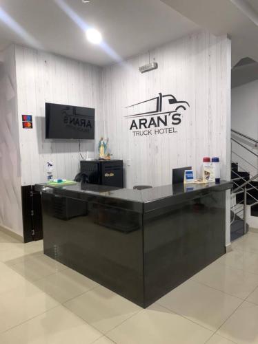 HOTEL ARANS TRUCK