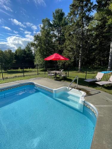 WOW New Spectacular Franconia Home - history - views - fire pit - hot tub - pool - grandeur - MUST SEE WOW New Spectacular Franconia Home - history - views - fire pit - hot tub - pool - grandeur - MUST SEE