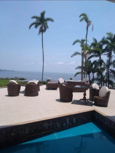 Tropical Executive Hotel N 619 in 河濱