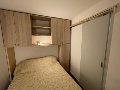 Appartement proche plage avec piscine parking et animaux admis - image 4