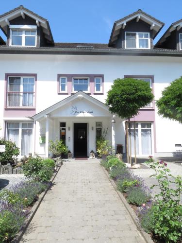 Viesnīcas āriene, Das kleine Hotel Lahnau in Lahnau