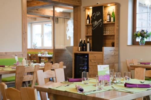 布雷策爾鄉村酒店 (Landhotel Zur Bretzel) in 巴本豪森