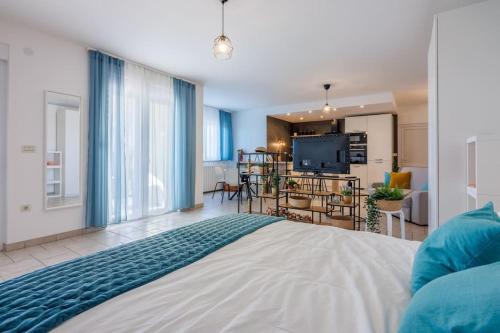 Luxe Blue - Apartment - Šmrika