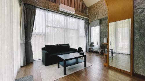 El Vaso Resort in Leam Sadej Beach