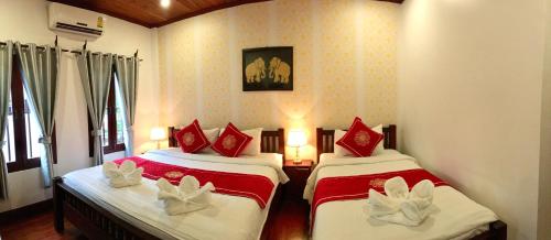 Superior Triple Room image 6
