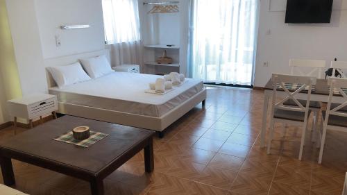 2 bedrooms, 4 beds