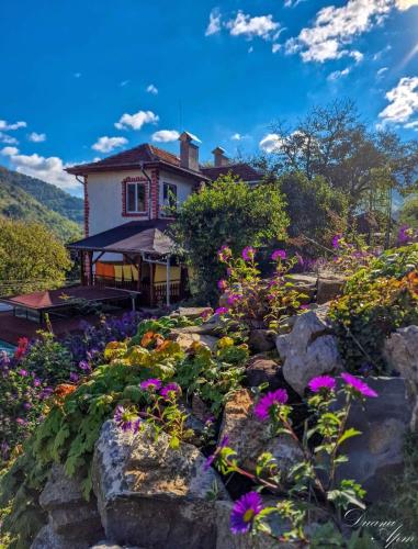 Viesnīcas āriene, Къща за гости Марчела и ресторант in Zasele