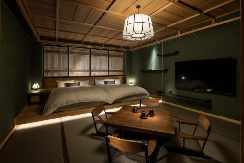 Japanese-Style Room