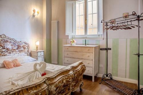 RENAISSANCE FLORENCE APARTMENT