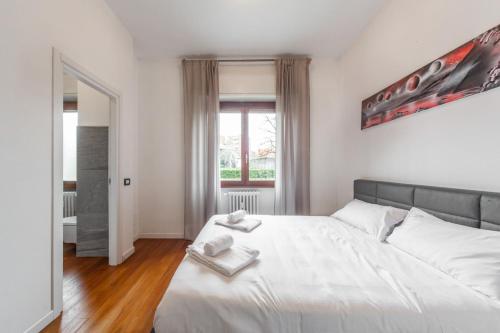 Easylife - Lussuoso trilocale con balcone e vasca idromassaggio in zona Barona