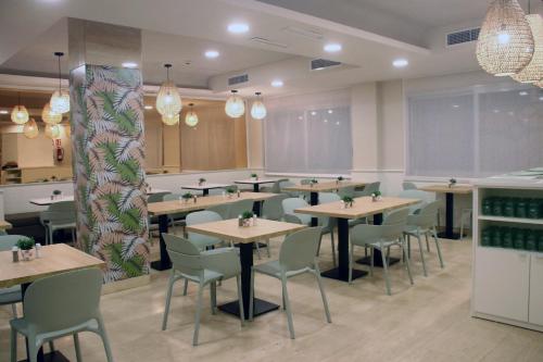 Restaurant, Miramar Hotel 4* Superior in Lloret De Mar