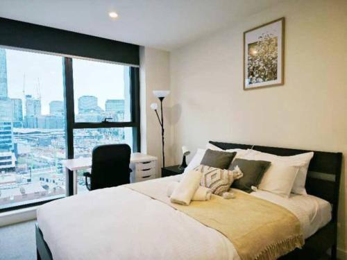 2 beds 2 bath Apt *Free Carpark