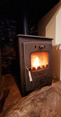 Fyne Byre Cottage - Barn Conversion with Hot Tub