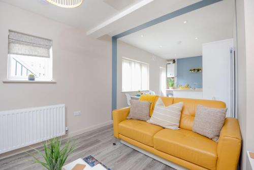 Apartment One - Private Car Park - King Bed - by Ocean City Retreats, Plymouth (fotografie 9)