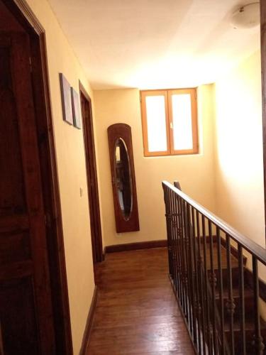 Gîte atypique dans une maison du 18ème siècle (Gite atypique dans une maison du 18eme siecle) in 亞薩爾