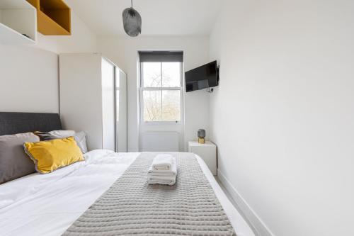 Cozy Ensuite Bedroom for Two near Tufnell Park, London