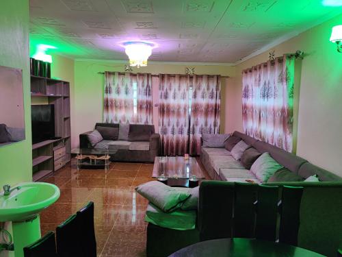 Camp-Flo 3br Guest House-Eldoret