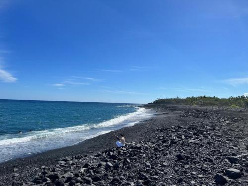 The Bali House and Cottage at Kehena Beach Hawaii