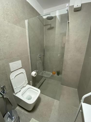 Mimosa’s apartment with lovely balcony, Tirana (Foto 4)