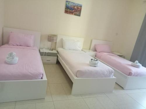 Amazing apartment 2 bed rooms in Tecom 6 pax, Dubái (foto 3)