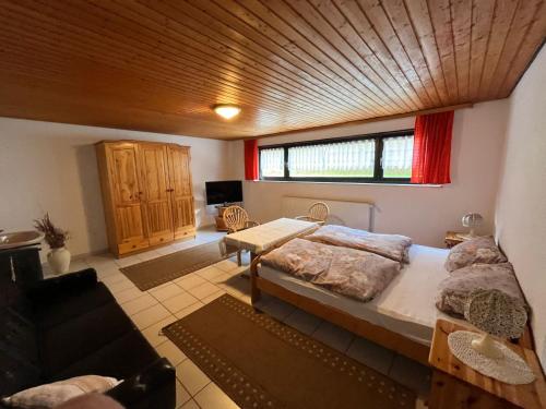 Pension Ernst im Herzen des Pfälzerwaldes mit Küche (Pension Ernst im Herzen des Pfalzerwaldes mit Kuche) in Elmstein