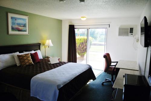 Travelodge by Wyndham Red Bluff - image 11