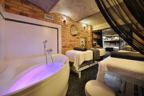 Massage, City Hotel Morris in Ceska Lipa
