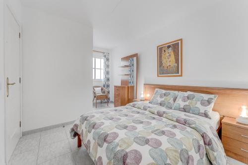 100m to a beach Spacious apartm 100m to a beach Spacious apartm