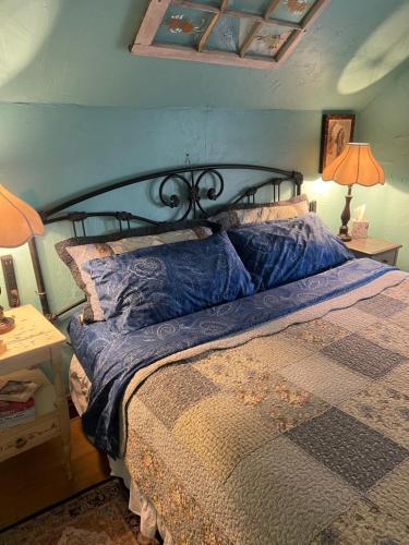 Downtown B&B with Jacuzzi - main image