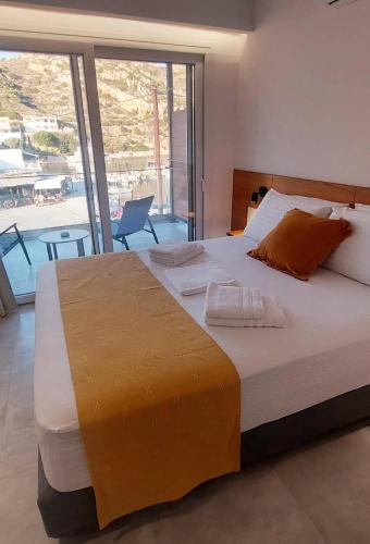 Amimaya Apartments in Emporios