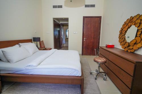 Unique 1BR Apartment in Sport City - image 10