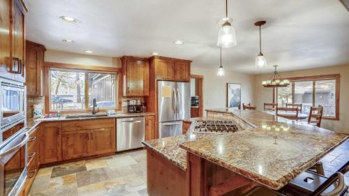 Topflite 16, Sunriver (photo 10)