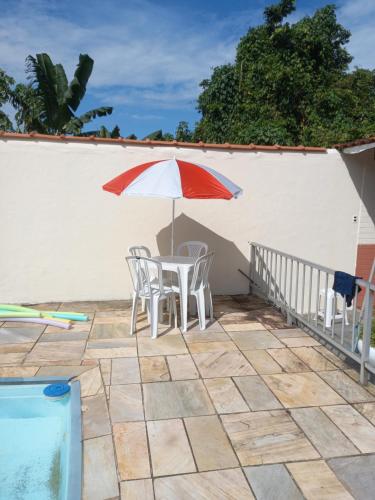 Casa Guarujá c/ piscina grande Casa Guarujá c/ piscina grande