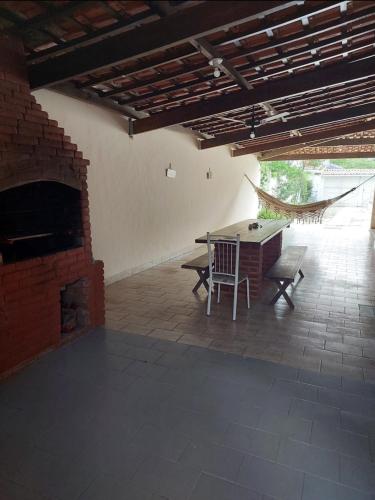 Casa Guarujá c/ piscina grande Casa Guarujá c/ piscina grande