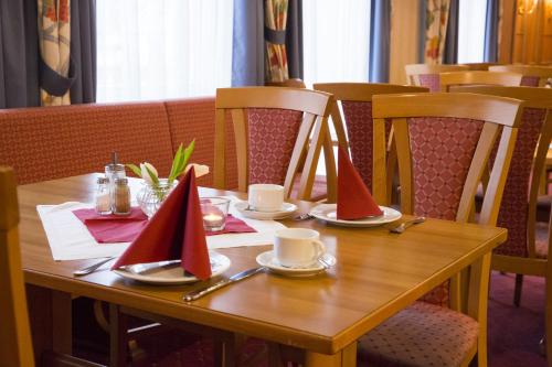 Hotel Eydt Kirchheim - main image