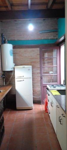 Las tres Marías sólo con seña (Las tres Marias solo con sena) near Aeroporto Internacional Astor Piazzolla