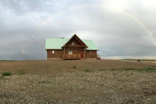 Tranquil 4-bedroom Glacier View Getaway - Cut Bank