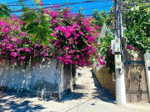 Homestay Luna mountain & sea views!