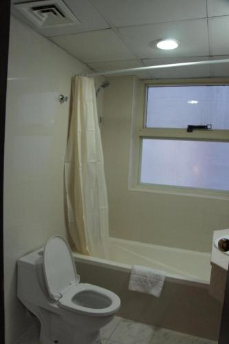 Three 888 Hotel, Dubaj (zdjęcie 9)