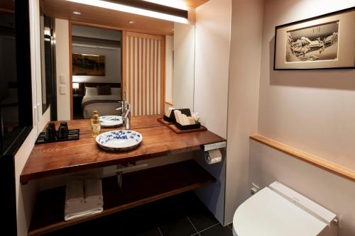Comfort Twin Room image 10