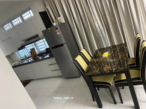 Cozy Homestay Desaru Family, Pool & Parking
