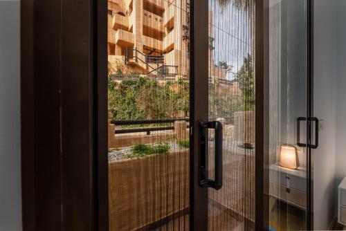 Apartment with Sea View image 1