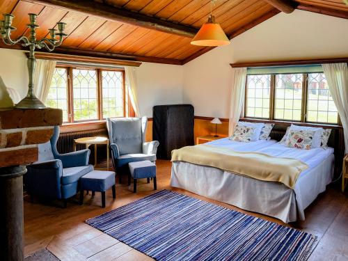 Family Room with courtyard view